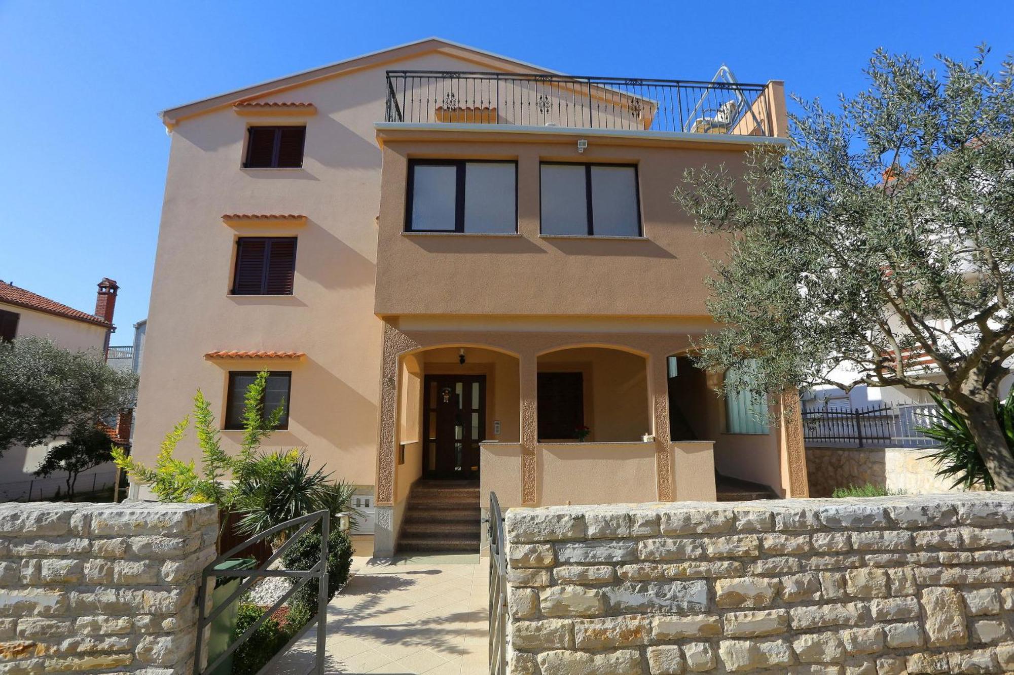 Apartment Borik Hills *